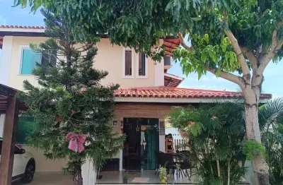 Casa em condomínio fechado com 3 quartos à venda na Rua Vinícius de Moraes, 1-71, Buraquinho, Lauro de Freitas, 336 m2 por R$ 1.200.000