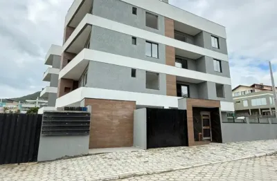 Apartamento a poucos passos do mar, no Santinho - Florianópolis