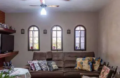 Sobrado para Venda em São Bernardo do Campo, Independência, 4 dormitórios, 4 suítes, 1 banheiro, 7 vagas