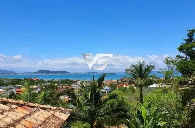 Casa com 2 quartos à venda no Ponta das Canas, Florianópolis 