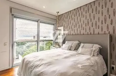 Apartamento semi mobiliado com 218m² privativos, vista mar e panorâmica no joão paulo. 3 suítes, 3 vagas, sacada gourmet com churrasqueira à carvão, s