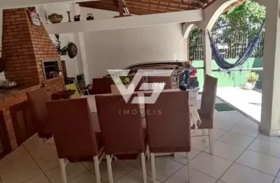 Residência com excelente conservação com 280m privativos em são josé