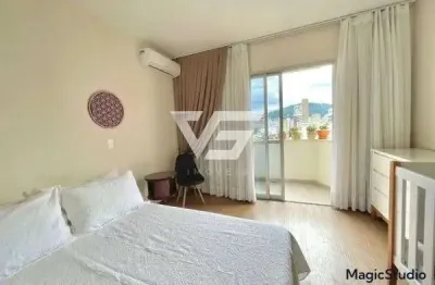 Apartamento duplex no centro semimobiliado com 1 vaga