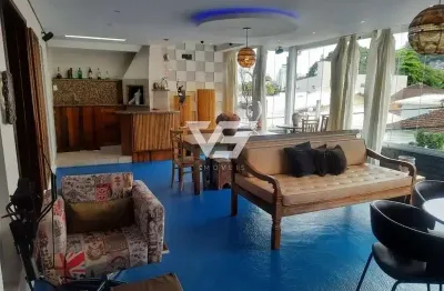 Casa venda centro de florianópolis  4 dormitórios sendo 3 suítes