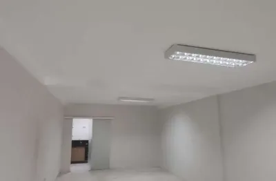 Ponto comercial para alugar na Rua Candido Mariano, 904, Centro-Norte, Cuiabá por R$ 4.900