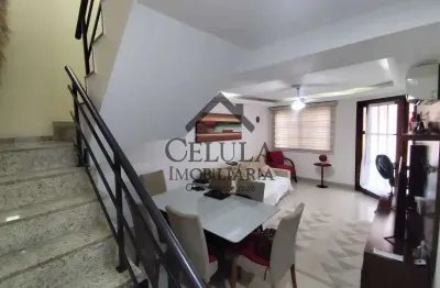 Freguesia - casa de condomínio - 3 quartos (1 suíte) - 2 vagas de garagem na escritura.