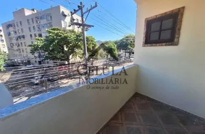 Casa em condomínio fechado com 2 quartos à venda na estrada do cafundá, tanque, rio de janeiro, 69 m2 por r$ 300.000