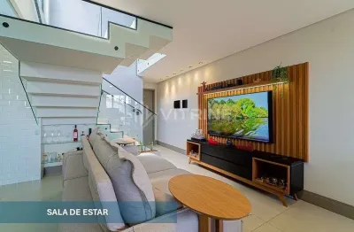 Casa mobiliada de alto padrão à venda - 1º andar, piscina e hidro! 