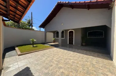 Casa espetacular no cibratel com piscina e área gourmet a 450m da praia!