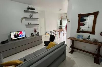 Apartamento no parque vivamar com 2 dormitórios sendo 1 suíte,sala 2 ambientes,cozinha,2 vagas de garagem