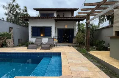 Casa bairro do itaguá 3 dormitórios sendo 1 suítes,1 banheiro social,sala 2 ambientes 3 vagas de garagem