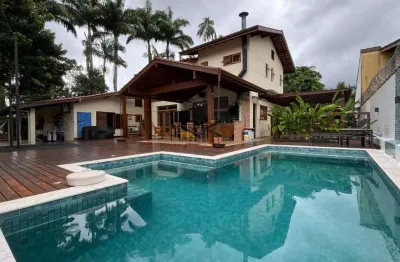 Casa à venda no parque vivamar com 4 dormitórios sendo 2 suítes,cozinha,varanda gourmet