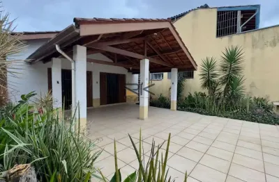 Casa à venda no bairro do itaguá com 3 dormitórios, 70 metros da praia