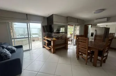 Cobertura na praia grande em ubatuba-sp com 3 suítes,varanda gourmet com churrasqueira com vista para o mar