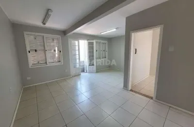 Apartamento com 3 quartos para alugar na Avenida Bento Gonçalves, Santana, Porto Alegre