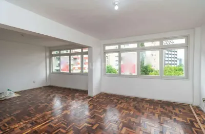Apartamento com 3 dormitórios no bairro centro histórico