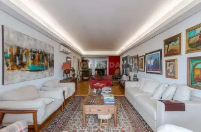 Amplo apartamento com 1 dormitório, vista para o guaíba, no coração do centro histórico