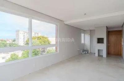Apartamento com 2 dormitórios, sendo 1 suíte, e 1 vaga de garagem, no bairro tristeza.