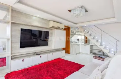 Cobertura com 3 dormitórios, sendo 1 suíte com closet, e 3 vagas de garagem no bairro jardim europa
