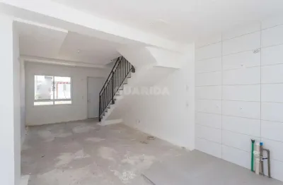 Casa em condomínio com 2 dormitórios e 1 vaga de garagem no bairro vila nova