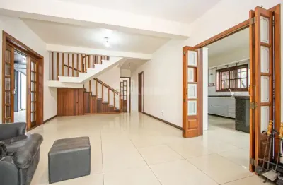 Casa residencial com 5 dormitórios e 6 vagas de garagem no bairro jardim itu sabará