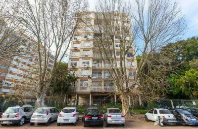 Apartamento com 3 dormitórios no bairro vila assunção com sacada e vista para o guaíba!