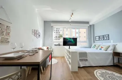 Studio/loft totalmente mobiliado ao lado da puc no bairro partenon!