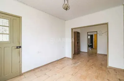 Casa com 3 quartos para alugar na Avenida Carneiro da Fontoura, Passo da Areia, Porto Alegre