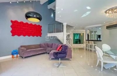 Belíssima casa mobiliada em condomínio fechado com 4 dormitórios na avenida ecoville!