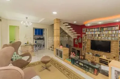 Casa de 3 suítes, sendo 2 suíte americana, no bairro cristal.