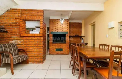 Casa com 4 quartos para alugar na Rua Amélia Teles, Petrópolis, Porto Alegre