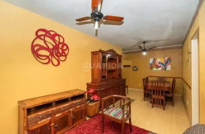 Apartamento mobiliado com 2 dormitórios e 1 vaga de garagem no bairro teresópolis