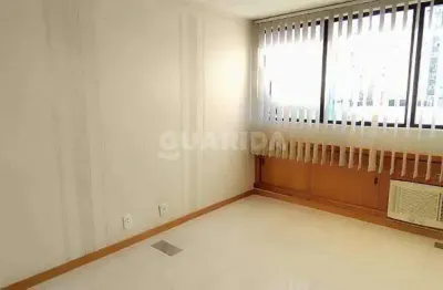 Sala comercial semi mobiliada para alugar no bairro centro histórico
