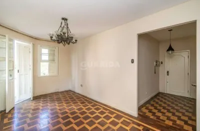 Apartamento com sacada e 2 dormitórios para alugar no bairro centro histórico