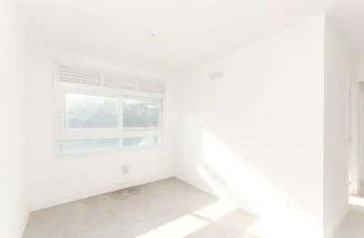 Apartamento com 2 dormitórios e 1 vaga de garagem, no bairro cidade baixa