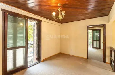 Casa de esquina mista, para uso comercial ou residencial com 4 dormitórios no bela vista