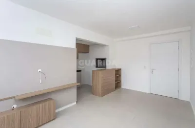 Apartamento amplo com 3 dormitórios e 2 vagas de garagem no bairro Santana - Porto Alegre/RS