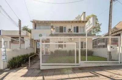 Casa comercial para alugar na Avenida Andaraí, Passo da Areia, Porto Alegre