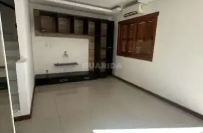 Casa residencial com piscina, 2 dormitórios, e 1 vaga de garagem para alugar no bairro hípica.
