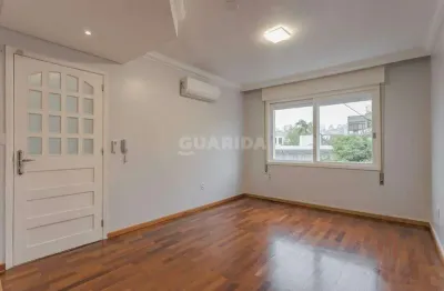 Apartamento com 3 dormitórios no bairro rio branco.