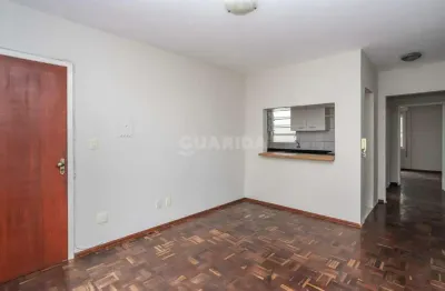 Apartamento de 1 dormitório com 1 vaga de garagem, no bairro floresta - porto alegre/rs