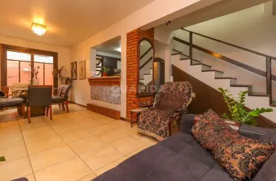 Casa em condomínio com 3 quartos, sendo 1 suíte, no bairro ipanema - porto alegre/rs