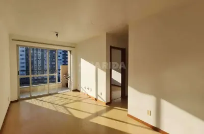 Apartamento de 2 dormitórios no bairro jardim lindóia, localizado no 6º andar com sacada!