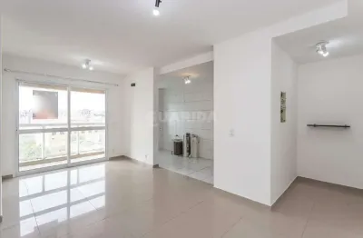 Apartamento com 2 dormitórios, sacada e 1 vaga de garagem no rossi fiateci