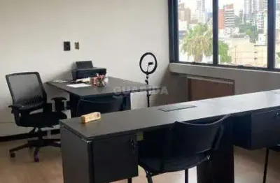 Sala comercial mobiliada para alugar no bairro petrópolis.