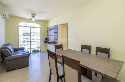 Apartamento de 2 dormitórios no bairro partenon, com vaga ,a poucos metros da puc.