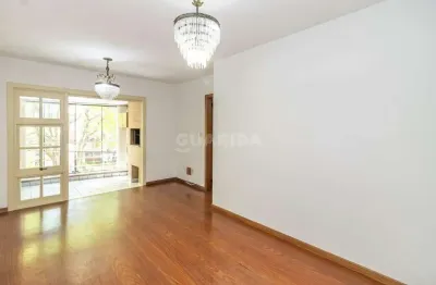 Apartamento com 3 dormitórios, sendo 1 suíte, e 1 vaga de garagem no bairro higienópolis