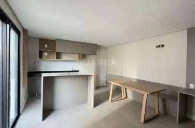 Apartamento com 1 dormitório para alugar no bairro cidade baixa.