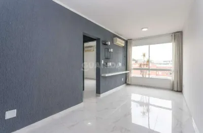 Apartamento com 1 dormitório, semimobiliado, no bairro azenha