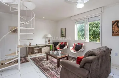 Apartamento de 2 dormitórios mobiliado no bairro tristeza